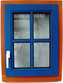 Holzhaus Sprossenfenster